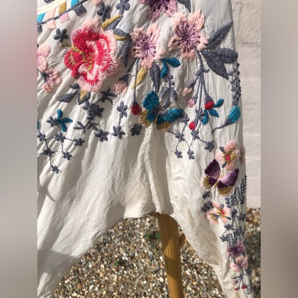 Johnny was Long sleeve sheer embroidered Johnny Was boho western tunic - Picture 8 of 13